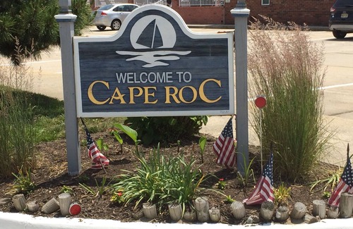 Admiral Estates Condominio | CAPE PUEDE BCH BLK CONDO-PASOS DEL OCÉANO Y PISCINA CLIMATIZADA COMODIDAD SLPS 4/6