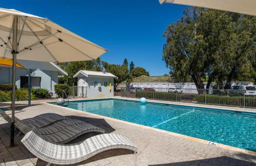 Broadwater Casa | Cape View Beach Resort - Endless Summer