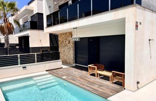 Orihuela Costa Chalet De Esquí | Cape villa in Cabo de Roig by Perfectly Rentals
