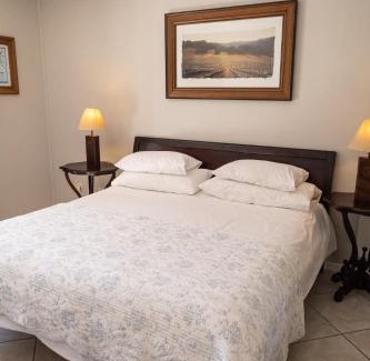 Welgemoed Cama Y Desayuno | Cape Village Lodge