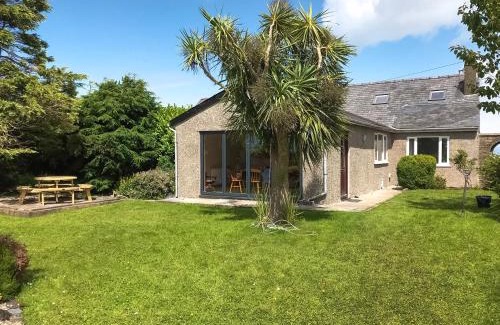 Tudweiliog Casa | Capel Berseba