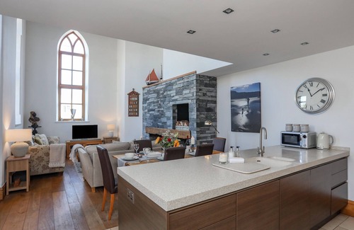 Edern Casa | Capel Tabernacl