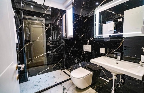 Tirana Hotel | Capital Inn Tirana