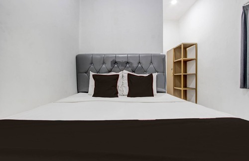 Batang Hotel | Capital O 94734 Barra Residence