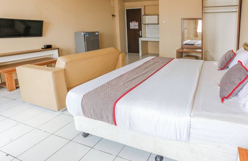 Pekayon Jaya Hotel | Capital O 94796 Apartment Mutiara Bekasi