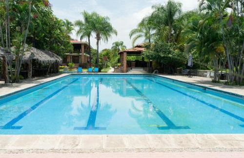 Ajijic Hotel | Capital O La Joya Del Lago