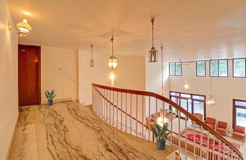 Bullawala Hotel | Capital O Majestic Inn