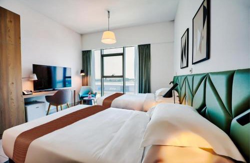 Capital Centre Hotel | Capital Suites Hotel Apartments