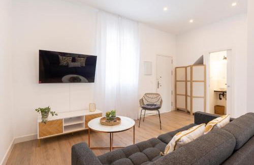 Poligono Alameda Apartamento | Capitan Huelin & centric by ELE Apartments