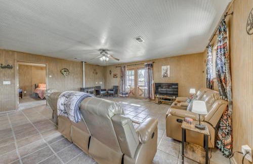 Glencoe Casa | Capitan Vacation Rental with Grill, Near Ruidoso!