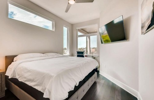 West End Casa | Capitol View Condos - Downtown Austin - Lone Star