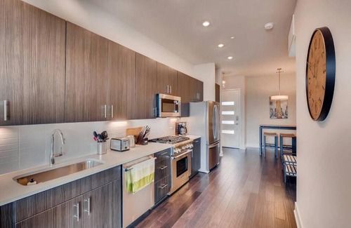 West End Casa | Capitol View Condos - Downtown Austin - Lone Star