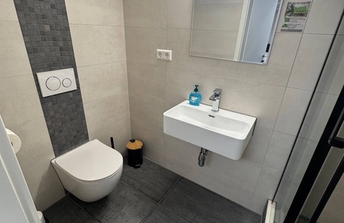 Friedrichshafen Hotel | Capitol Zentrum - 24h -