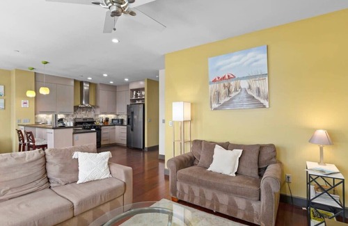 Capitola Apartamento | Capitola Village Retreat with Garage!