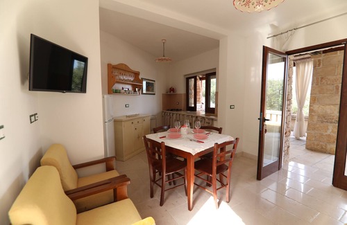 Marina di Novaglie Casa | Apartamento característico con piscina y aire acondicionado a pocos metros del mar