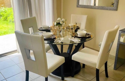 Centurion Villa | Capricon Village 3 Bedroom Villa