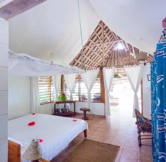 Pangani Cabina | Capricorn Beach Cottages