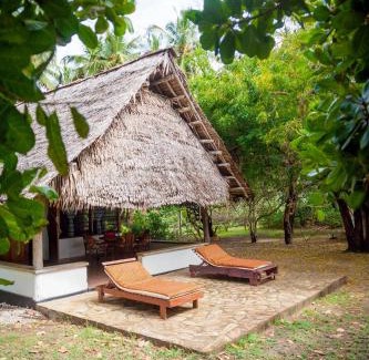 Pangani Cabina | Capricorn Beach Cottages