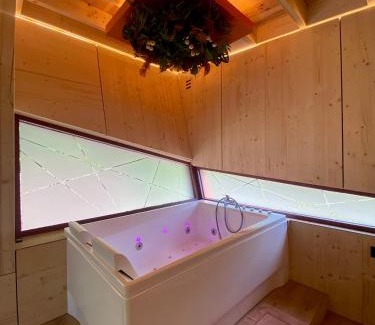 Mons Chalet De Esquí | Capsule Bobble Mons Centre - Jacuzzi - Sauna - Netflix