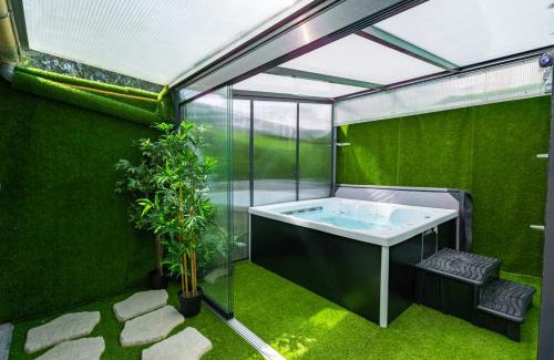 Valenciennes Apartamento | Capsule océan - Jacuzzi - Billard - Netflix - 2 Chambres - Cuisine
