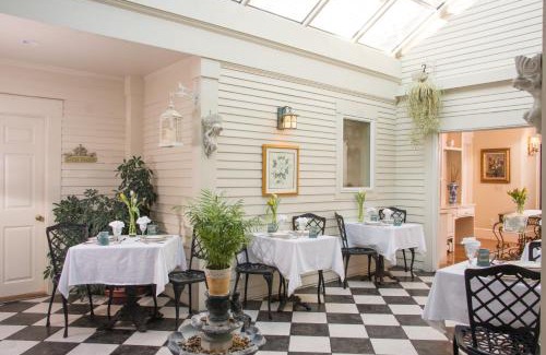 South Yarmouth Cama Y Desayuno | Captain Farris House