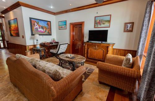 San Pedro Hotel | Captain Morgan's Retreat