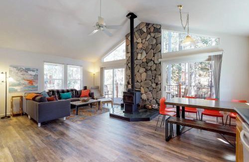 Serene Lakes Casa | Captain's Cabin