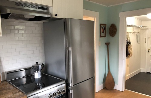 West Woodland Cabaña | Captain's Cottage