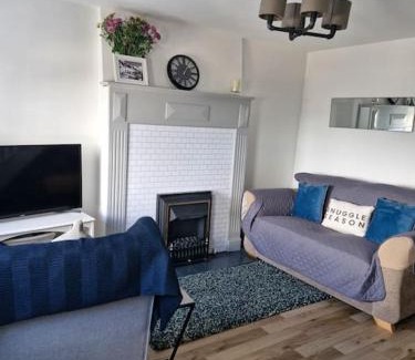 Newcastle Casa | Captain's Cottage, Widows Row, Newcastle