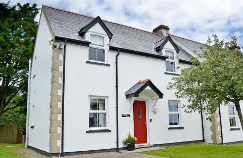 Lydstep Casa | Captain's Lodge - Uk6732