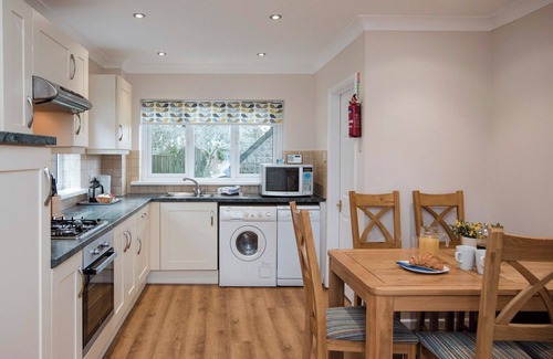 Lydstep Cabaña | Captain's Lodge - UK6732