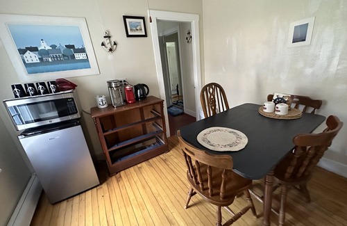 Bath Casa | 1BR Guest Apartment. Great Value. Walk to everything.