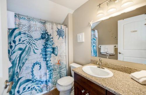 Depoe Bay Casa | Captain's Quarters - Blue Lagoon Cabin