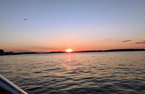 Fox Lake Casa | Captain's Quarters Lake Life Dream Home