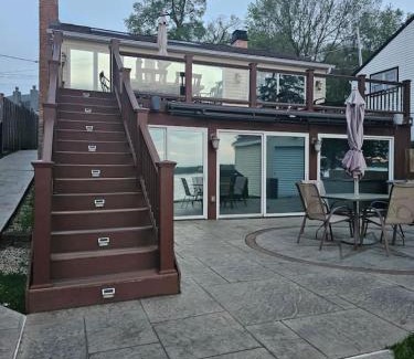 Fox Lake Casa | Captain's Quarters Lake Life Dream Home