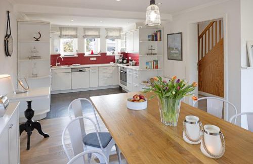 List Casa | Captains Cabin