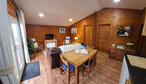 Mynytho Chalet De Esquí | Captain’s Cabin