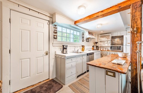 Camden Cabina | CAPTAINS COTTAGE- Town of Camden