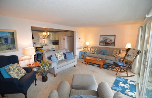 Hall Quarry Casa | Captains Quarters-Modern casa con vista al mar cerca de Acadia & Bar Harbor.