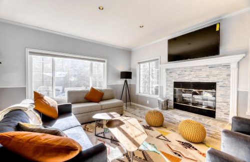 Round Hill Village Casa | Captains Quarters Retreat