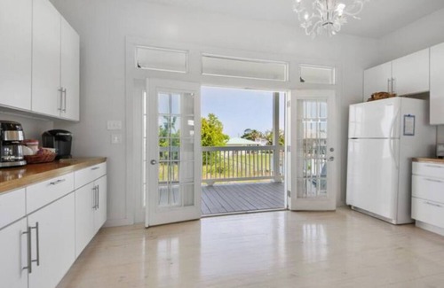 Waveland Casa | Captains Quarters