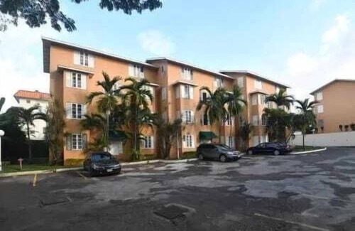 Saint Andrew Apartamento | Captivating 1-Bed Ravinia Apartment in Kingston