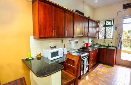 Kampala Cabaña | Captivating 2-Bed Cottage in Kampala