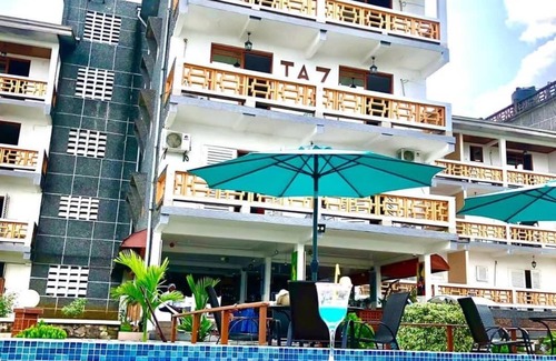 Dja-et-Lobo Apartamento | Captivating 3-Bed Apartment in Kribi