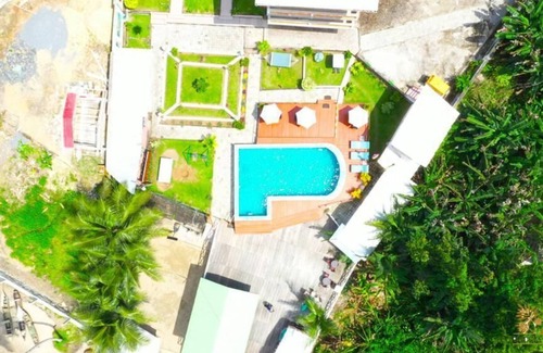 Dja-et-Lobo Apartamento | Captivating 3-Bed Apartment in Kribi