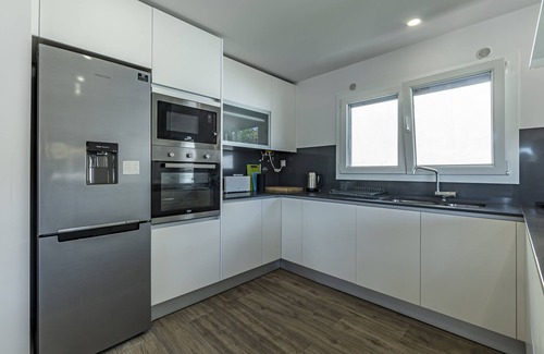 Cadaval Casa | Captivating 4-Bed House in Cadaval district-Lisbon