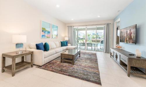 Bay Lake Casa | Captivating 5 Bdrm Villa with Theater at Encore