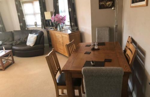 Copthorne Apartamento | Captivating Apartment in Copthorne near Gatwick