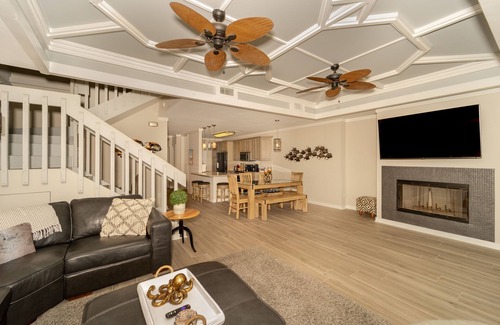 Indialantic Condominio | Captivating & Spacious 2 primary suites/2.5 bath Oceanfront Condo