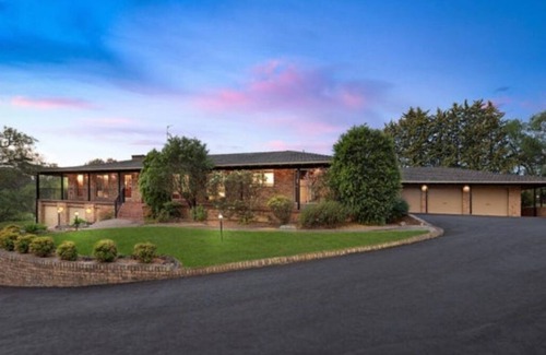 Denham Court Casa | Capturing Breathtaking Retreat!